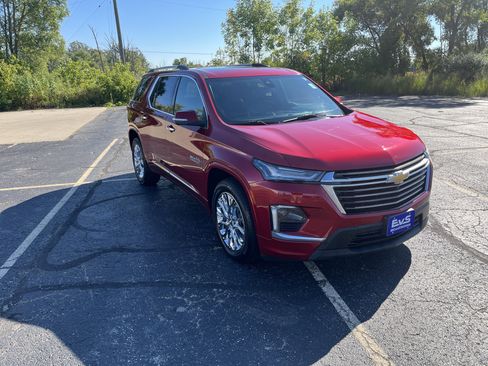Used 2022 Chevrolet Traverse High Country w/ LPO, Floor Liner Package image 8