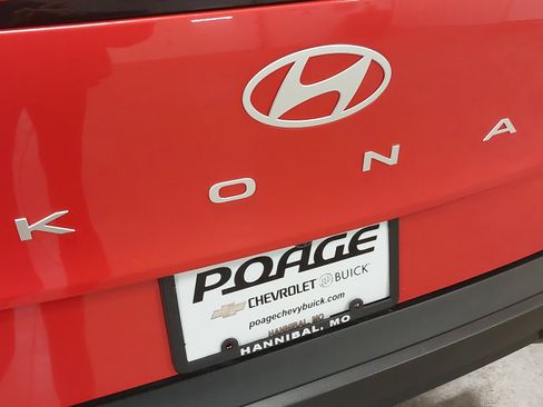 Used 2025 Hyundai Kona SEL AWD/4WD image 32