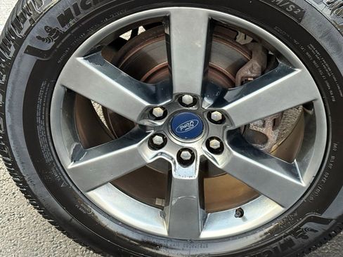 Used 2017 Ford F150 XLT w/ Equipment Group 302A Luxury AWD/4WD image 11