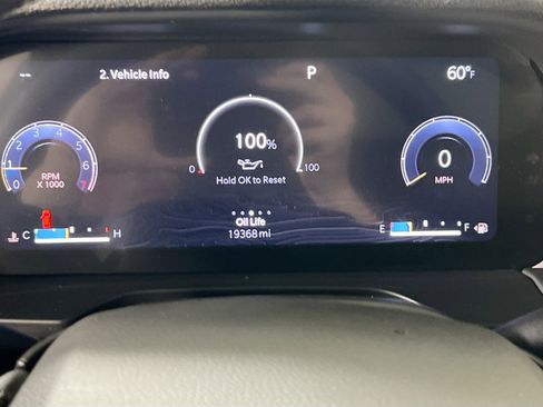 Used 2023 Jeep Grand Cherokee Limited AWD/4WD image 12