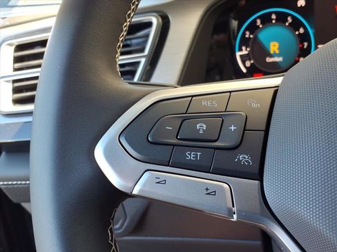 New 2026 Volkswagen Atlas Cross Sport SE image 20