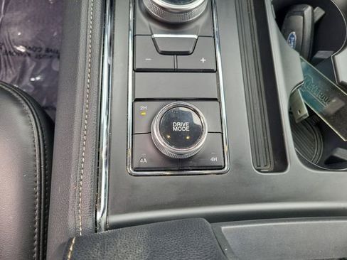 Used 2024 Ford Expedition Max XLT AWD/4WD image 25