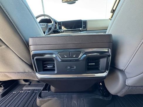 New 2026 GMC Sierra 1500 SLT w/ SLT Premium Plus Package image 9