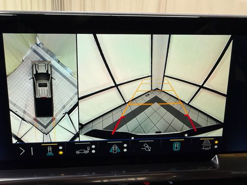 Certified 2024 Chevrolet Silverado 2500 High Country AWD/4WD image 38