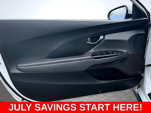 Used 2019 Hyundai Veloster Turbo FWD image 21