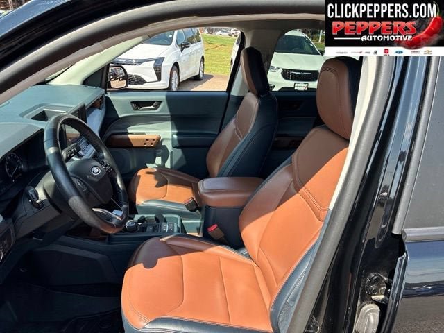 Used 2022 Ford Maverick Lariat w/ Lariat Luxury Package FWD image 12