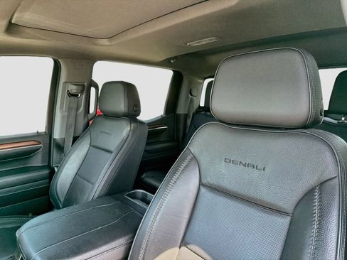 Used 2024 GMC Sierra 1500 Denali w/ Technology Package AWD/4WD image 13