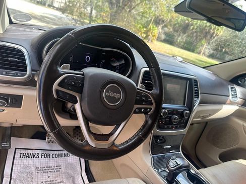 Used 2014 Jeep Grand Cherokee Overland w/ Advanced Technology Group image 20