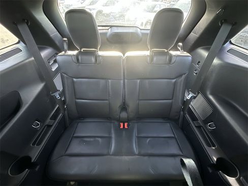 Used 2021 Ford Explorer ST w/ ST Street Pack image 22