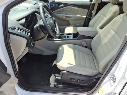 Used 2018 Ford Escape Titanium AWD/4WD image 5