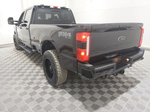 Used 2026 Ford F350 Lariat w/ Black Appearance Package AWD/4WD image 2