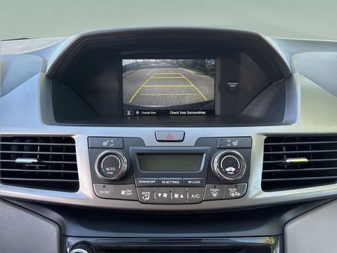 Used 2016 Honda Odyssey Touring Elite image 29