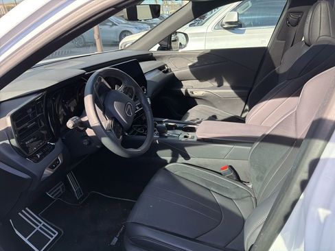 Used 2024 Lexus RX 500h F Sport image 7