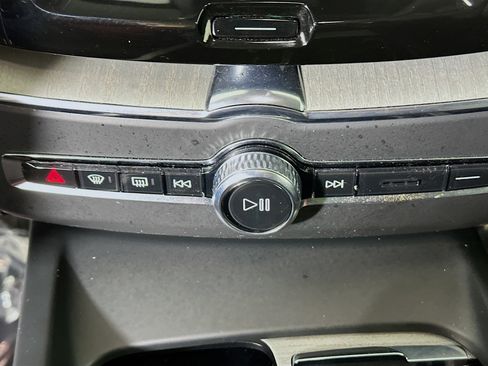 Used 2025 Volvo XC60 B5 Plus image 20