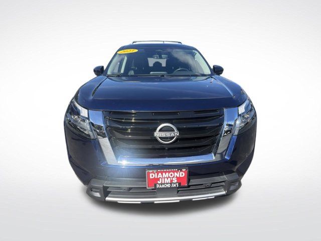 Used 2023 Nissan Pathfinder SL AWD/4WD image 8