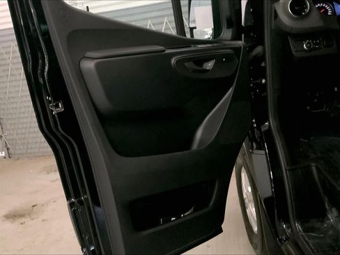 New 2026 Mercedes-Benz Sprinter 2500 image 17