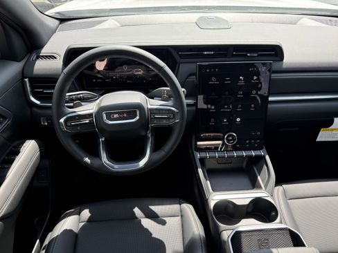 New 2026 GMC Terrain Elevation w/ Elevation Premium Package AWD/4WD image 11