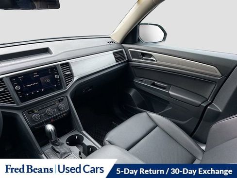 Used 2019 Volkswagen Atlas SE w/ Towing Package image 24