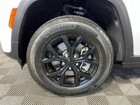 Used 2026 Jeep Grand Cherokee L 4WD image 11