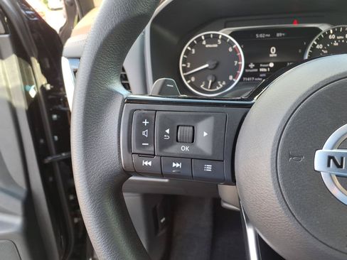 Used 2021 Nissan Rogue SV AWD/4WD image 18
