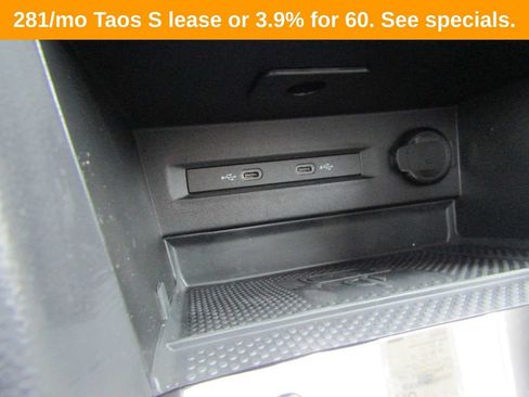 New 2024 Volkswagen Taos SE AWD/4WD image 23