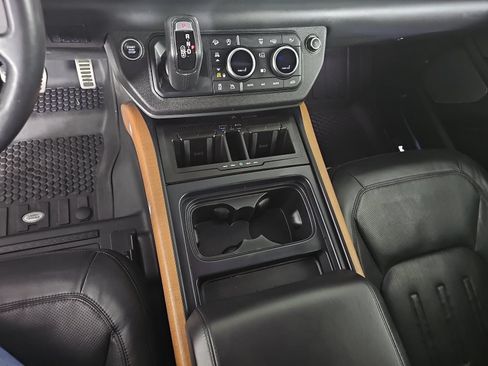 Used 2020 Land Rover Defender 110 X AWD/4WD image 21