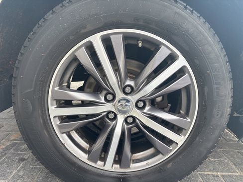 Used 2019 INFINITI QX60 Luxe w/ Essential Package image 5