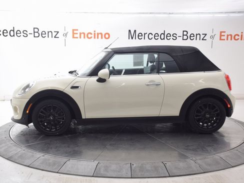 Used 2018 MINI Cooper Convertible image 3