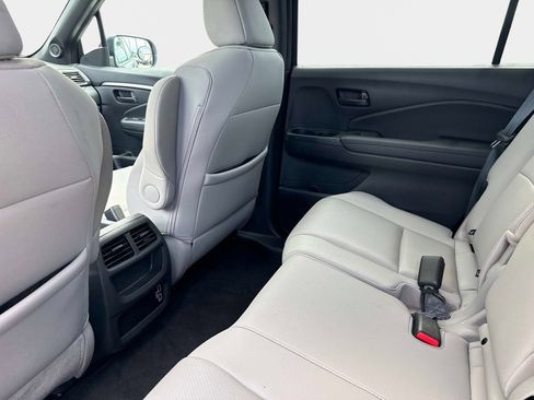 Used 2023 Honda Passport EX-L image 14