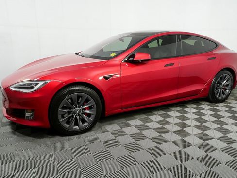 Used 2020 Tesla Model S Performance image 27