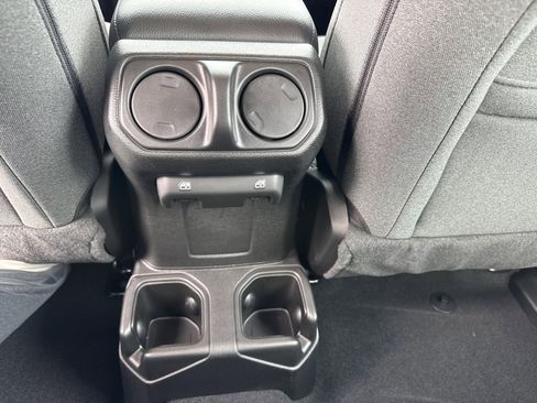 New 2026 Jeep Gladiator Sport image 7