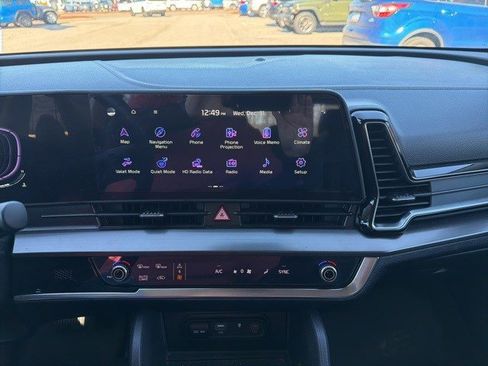Used 2023 Kia Sportage EX image 13