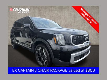 Certified 2024 Kia Telluride EX w/ EX Captain's Chair Package