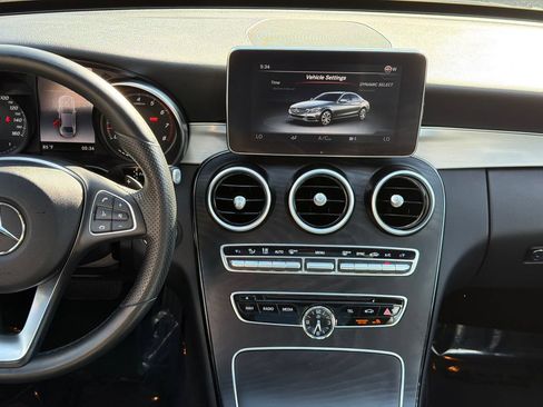 Used 2018 Mercedes-Benz C 300 4MATIC Sedan image 17