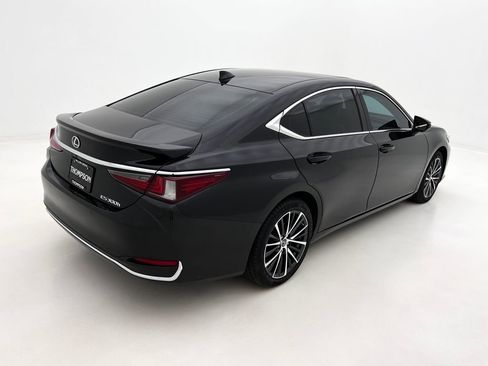 Certified 2023 Lexus ES 300h w/ Premium Package image 11