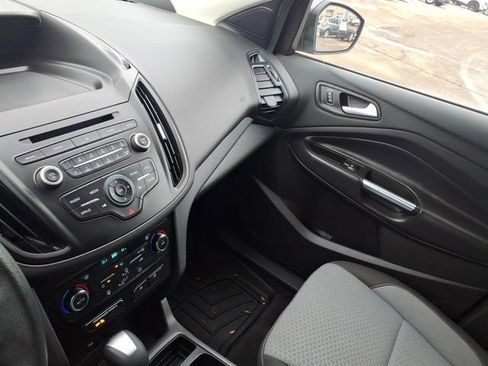 Certified 2017 Ford Escape SE image 23