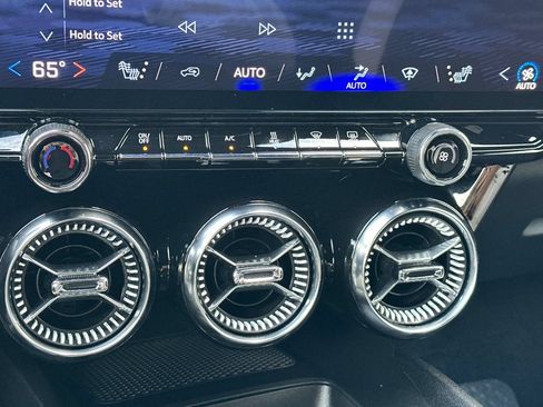 Used 2026 Chevrolet Blazer EV LT FWD image 28