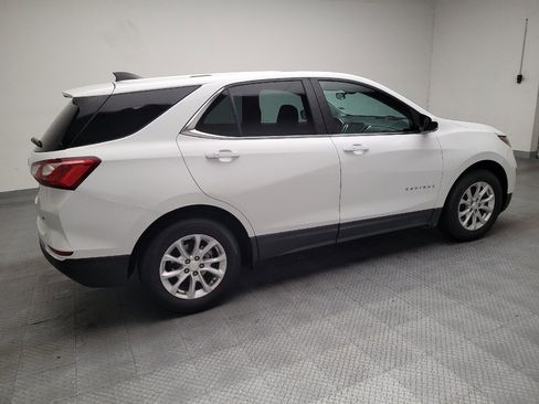 Used 2018 Chevrolet Equinox LT FWD image 10
