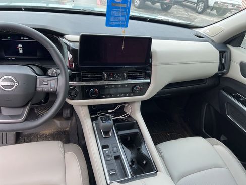 Certified 2026 Nissan Pathfinder SL w/ SL Premium Package image 5