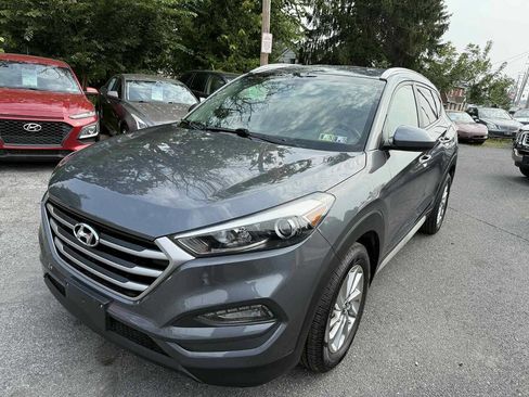 Used 2018 Hyundai Tucson SEL image 2