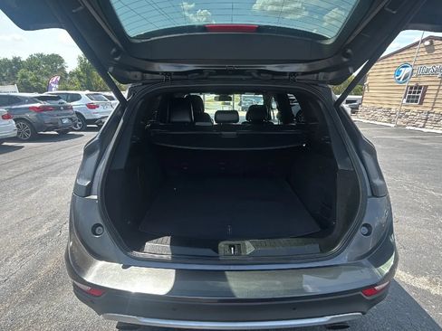 Used 2018 Lincoln MKC Select w/ Select Plus Package AWD/4WD image 9