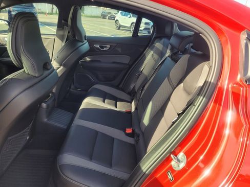 Certified 2024 Volvo S60 T8 Ultimate AWD/4WD image 16