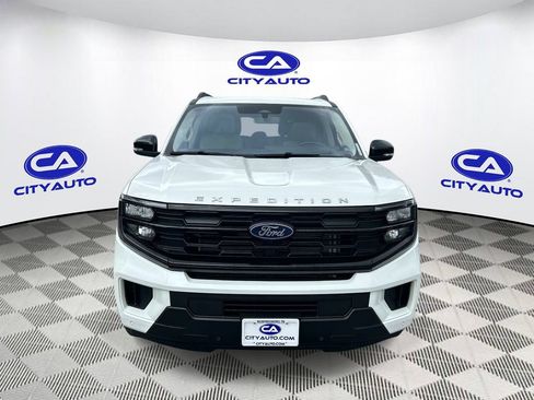 Used 2025 Ford Expedition Active AWD/4WD image 11