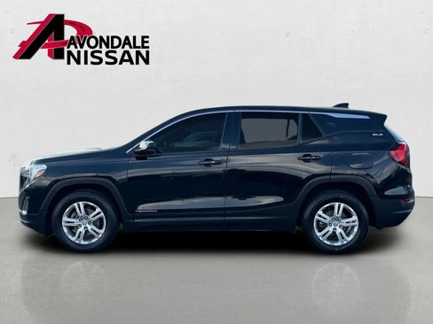 Used 2018 GMC Terrain SLE FWD image 3