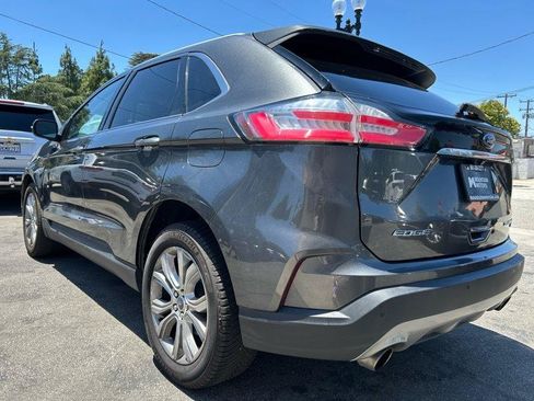 Used 2019 Ford Edge Titanium FWD image 5