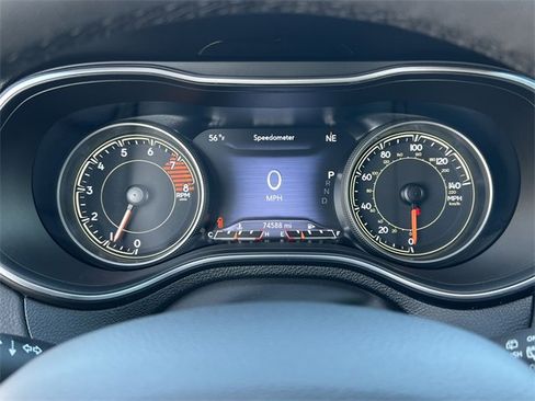 Certified 2021 Jeep Cherokee Latitude Lux w/ Comfort/Convenience Group image 20