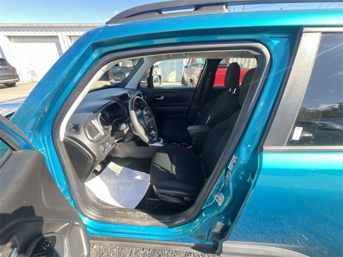 Used 2022 Jeep Renegade Sport w/ Sport Appearance Group image 11