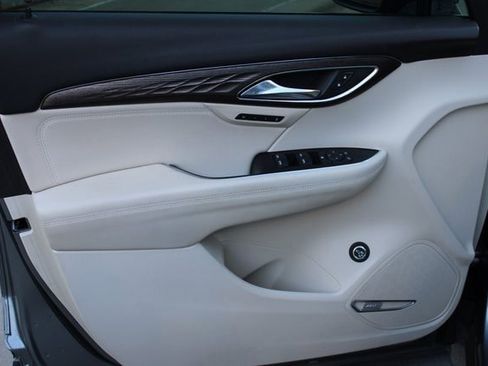 Used 2022 Buick Envision Avenir w/ Technology Package II image 20