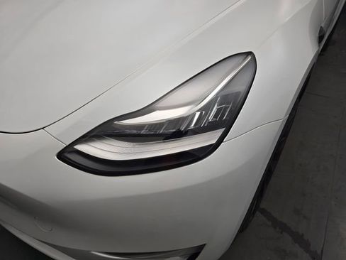 Used 2023 Tesla Model Y Long Range AWD/4WD image 14