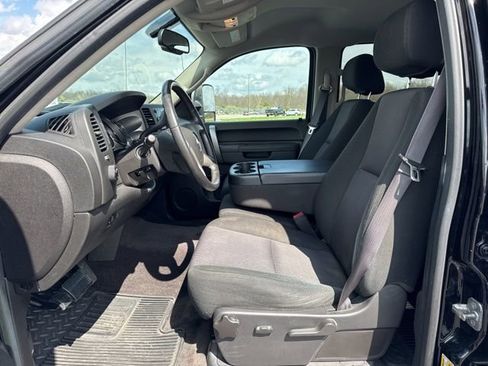 Used 2014 Chevrolet Silverado 2500 LT w/ Interior Plus Package image 8